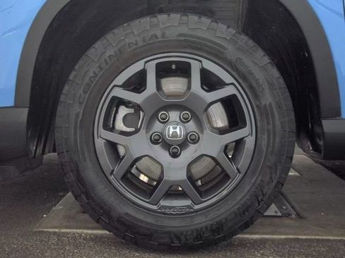 Used 2024 Honda Pilot TrailSport image 3