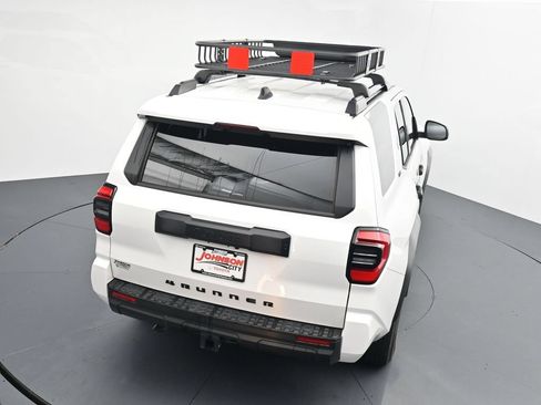 Used 2025 Toyota 4Runner SR5 AWD/4WD image 29