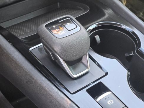 Used 2023 Nissan Rogue SV AWD/4WD image 27