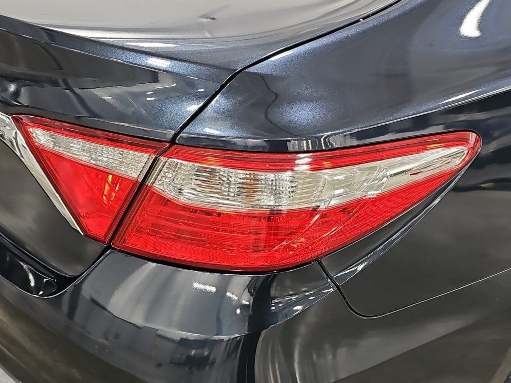 Used 2016 Toyota Camry XLE FWD image 34