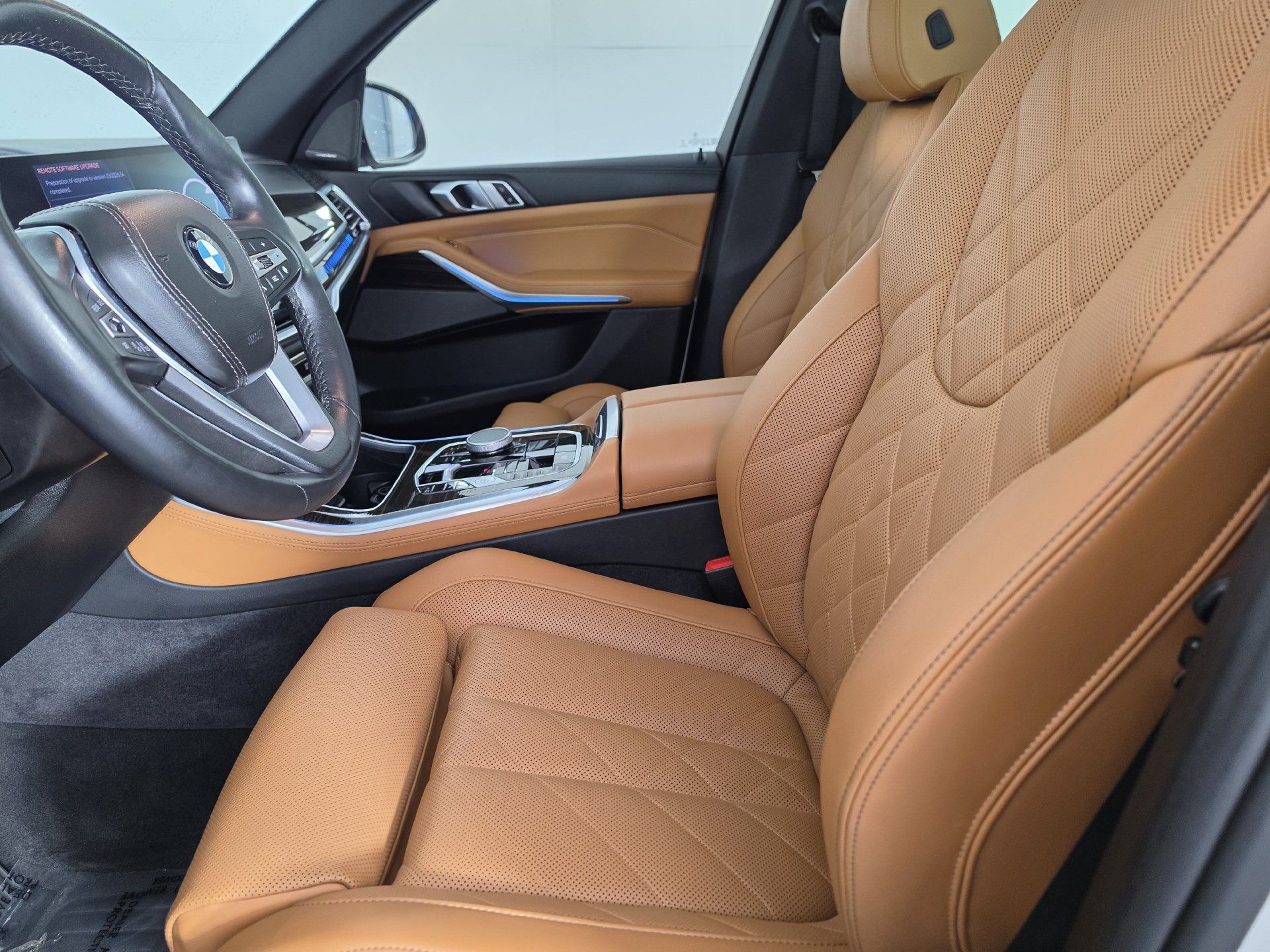 Used 2026 BMW X5 xDrive40i AWD/4WD image 3