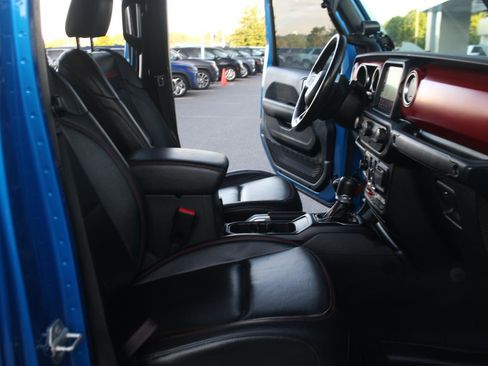 Used 2021 Jeep Gladiator Rubicon AWD/4WD image 37