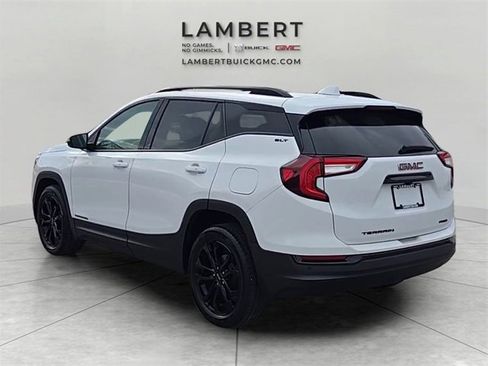 Used 2022 GMC Terrain SLT w/ Infotainment Package II image 8