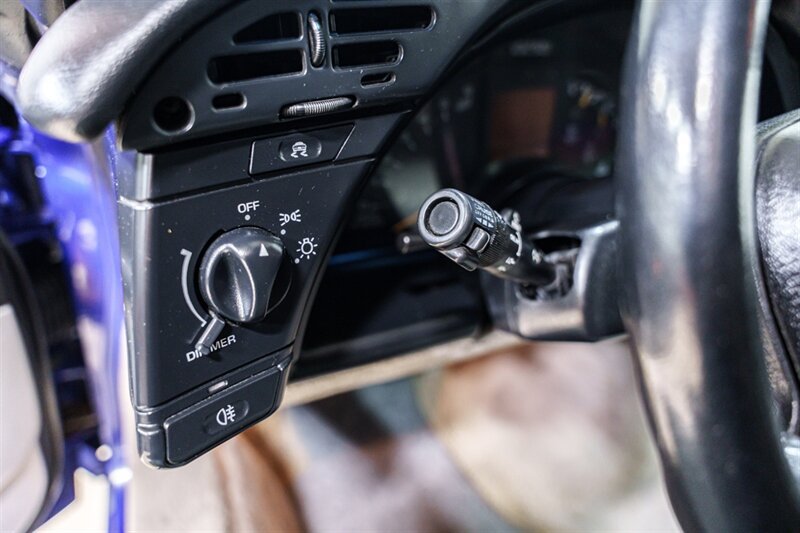 Used 1995 Chevrolet Corvette Coupe RWD image 12