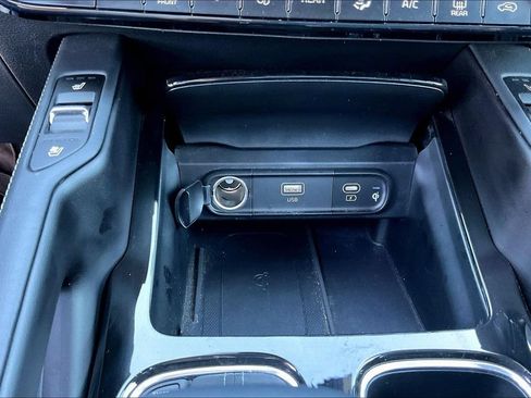 Used 2025 Kia Telluride EX X-Line AWD/4WD image 16