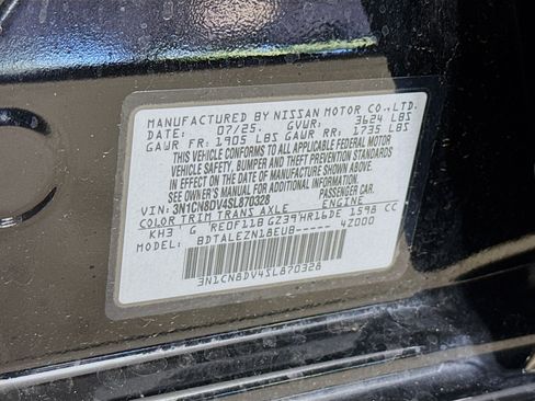 Used 2025 Nissan Versa S w/ Trunk Package FWD image 36
