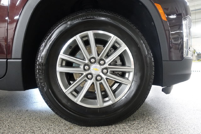 Used 2023 Chevrolet Traverse LT FWD image 29