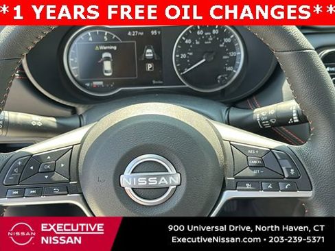 New 2025 Nissan Versa SR w/ Trunk Package image 11