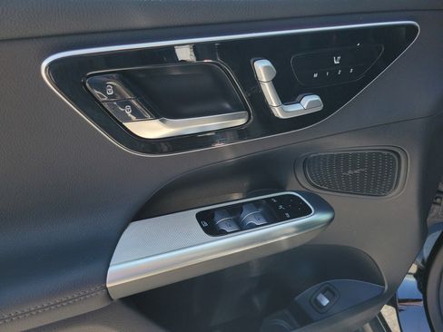 Certified 2026 Mercedes-Benz GLC 300 4MATIC image 21