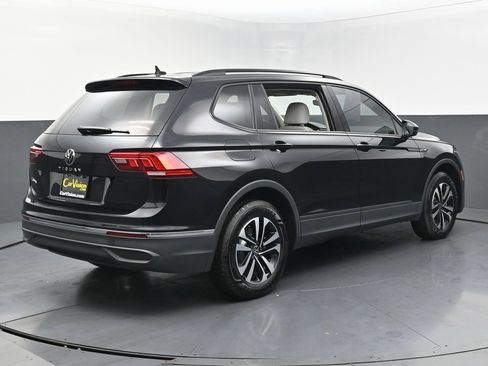 Used 2024 Volkswagen Tiguan S image 5