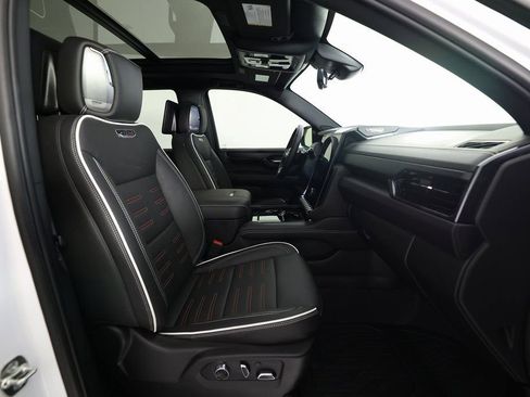 Used 2026 GMC Yukon AT4 Ultimate w/ LPO, Floor Liner Package image 10
