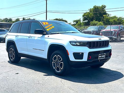 Used 2022 Jeep Grand Cherokee Trailhawk AWD/4WD image 10
