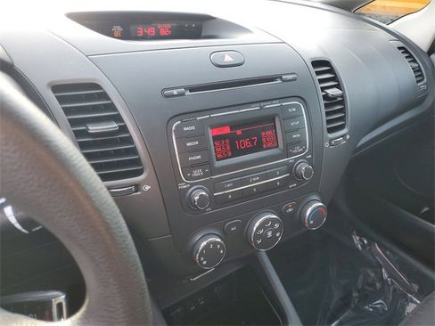Used 2016 Kia Forte LX image 26