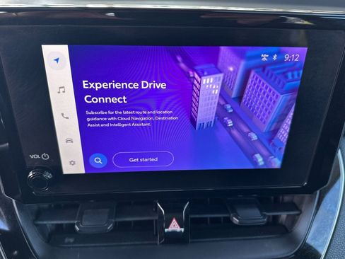 Used 2025 Toyota Corolla LE image 20