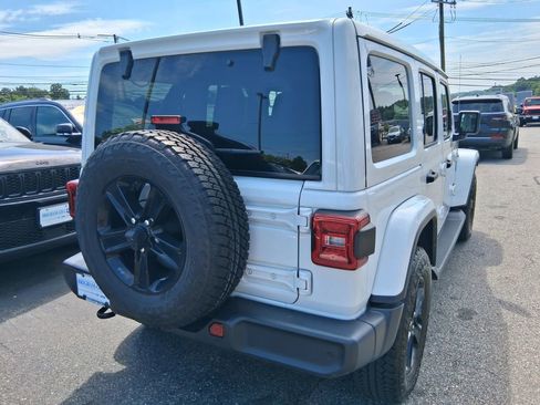 Certified 2021 Jeep Wrangler Unlimited Sahara AWD/4WD image 10