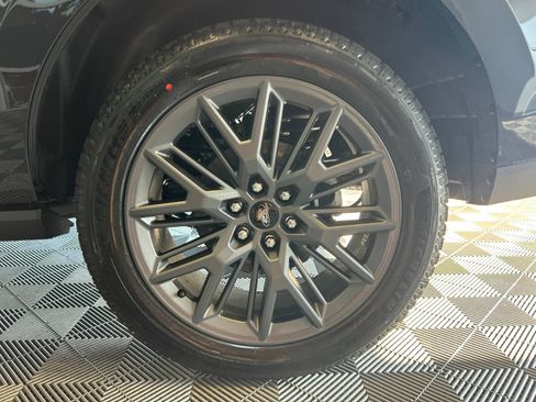 New 2027 Ford Expedition Platinum w/ Stealth Appearance Package AWD/4WD image 9