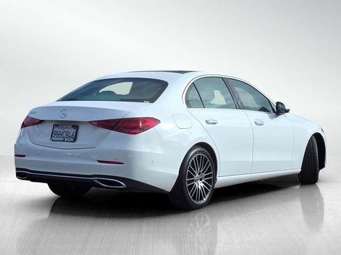 Used 2023 Mercedes-Benz C 300 Sedan image 4