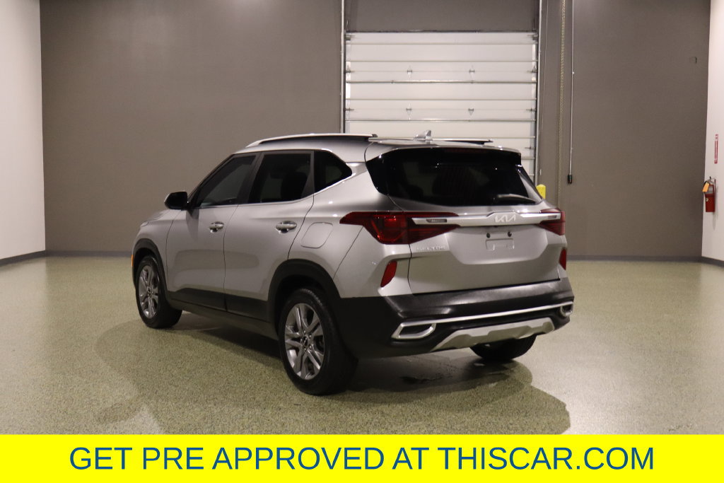 Used 2023 Kia Seltos S w/ Navigation Package FWD image 7