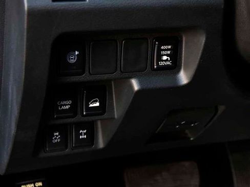 Used 2022 Nissan Frontier PRO-4X w/ Pro-4X Premium Package image 30