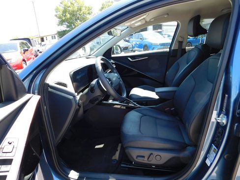 Used 2023 Kia Niro Wind FWD image 17