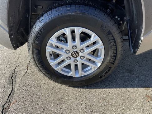 Used 2023 Toyota Tundra SR5 image 8