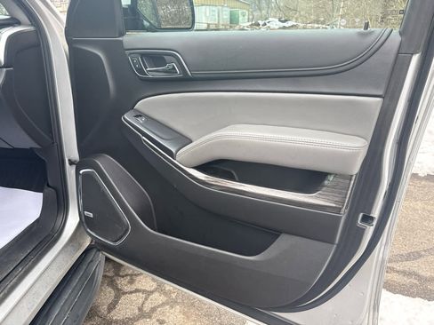 Used 2019 Chevrolet Tahoe LT w/ Luxury Package image 25