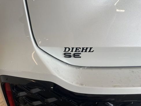 New 2026 Volkswagen Tiguan SE R-Line AWD/4WD image 25