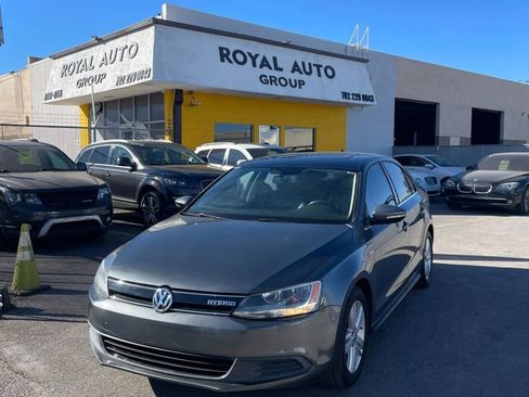 Used 2013 Volkswagen Jetta SEL image 1