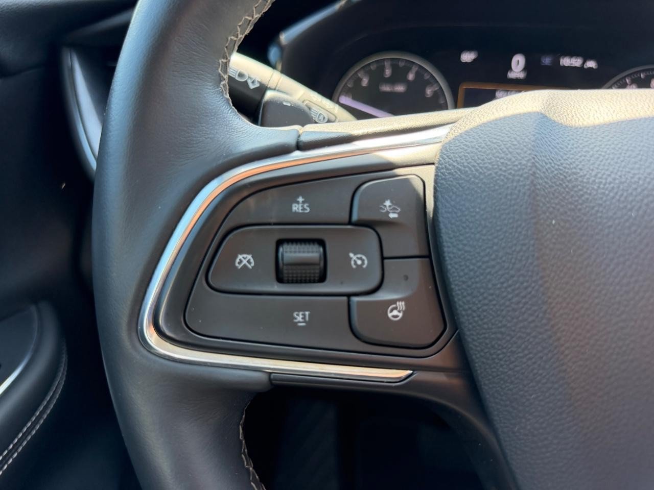 Used 2023 Buick Envision Essence FWD image 13