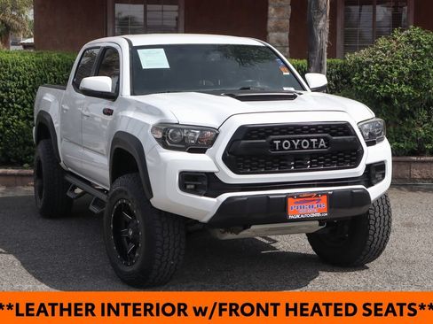 Used 2017 Toyota Tacoma TRD Pro AWD/4WD image 2