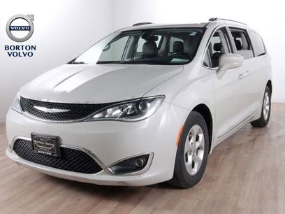 Used 2017 Chrysler Pacifica Touring-L Plus