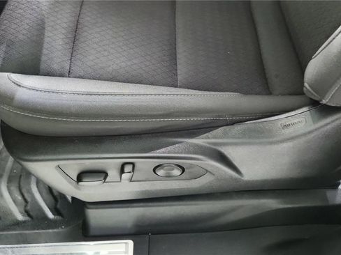 Used 2023 Chevrolet Silverado 1500 LT w/ Work Truck Package image 17