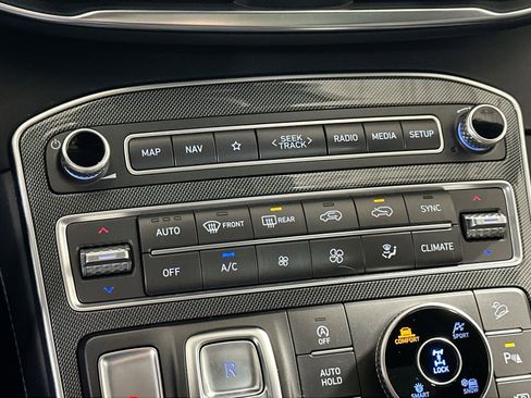 Used 2022 Hyundai Santa Fe Limited image 28