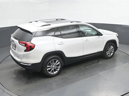 Used 2024 GMC Terrain SLT w/ Infotainment Package II AWD/4WD image 32