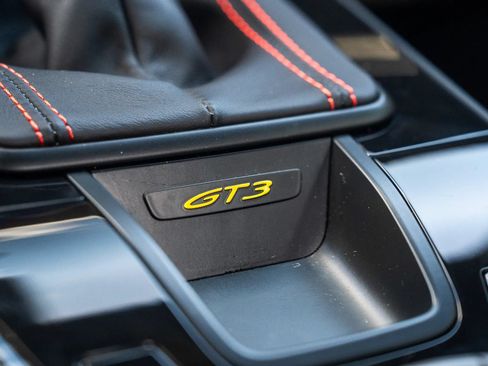 Used 2022 Porsche 911 GT3 RWD image 32
