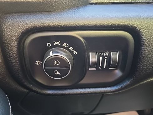Used 2022 RAM 2500 Laramie AWD/4WD image 53