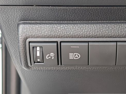 Used 2025 Toyota Corolla XSE FWD image 20