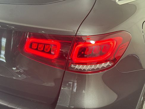 Used 2021 Mercedes-Benz GLC 300 image 34