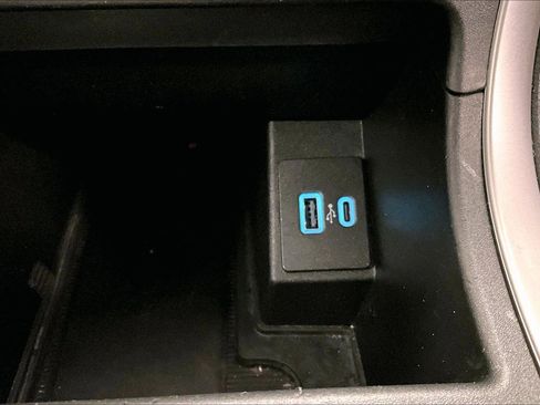 Certified 2024 Ford Edge SEL w/ Convenience Package image 31