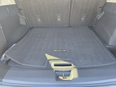 New 2026 Nissan Rogue SV w/ Cold Weather Package image 27