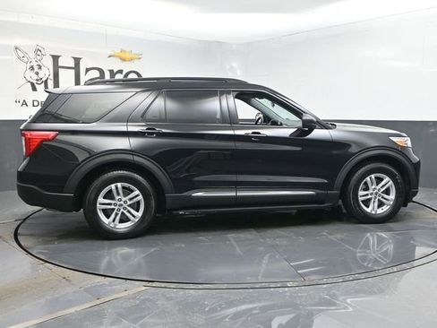 Used 2021 Ford Explorer XLT w/ Equipment Group 202A image 39