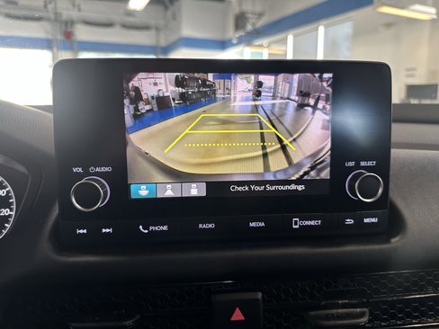 Used 2023 Honda HR-V LX image 11