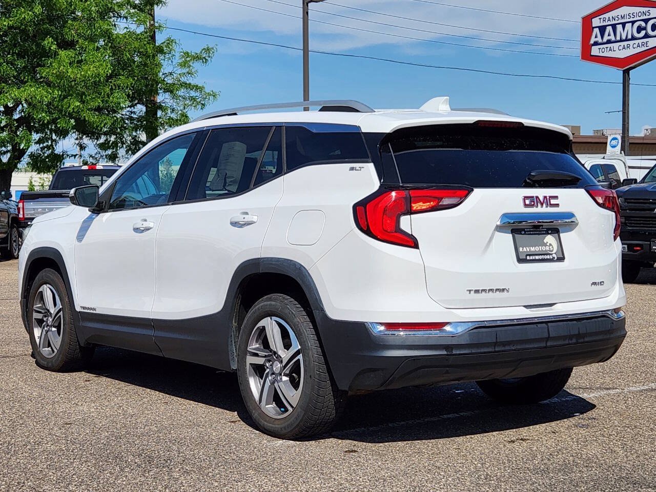 Used 2020 GMC Terrain SLT AWD/4WD image 8