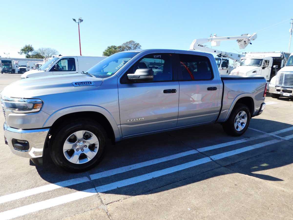 Used 2025 RAM 1500 Big Horn RWD image 8