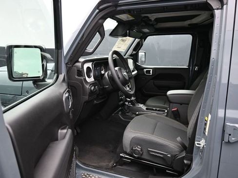 New 2026 Jeep Gladiator Sport image 12