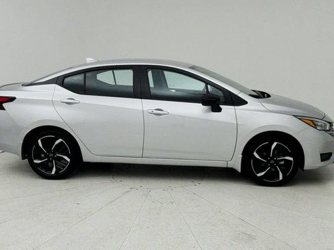 Used 2025 Nissan Versa SR w/ Trunk Package FWD image 9