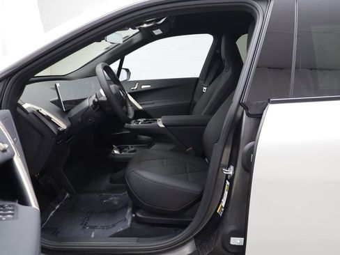 New 2026 BMW iX xDrive60 image 6