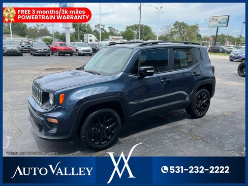 Used 2023 Jeep Renegade Altitude AWD/4WD image 3