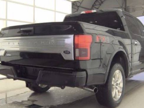 Used 2018 Ford F150 Platinum w/ Equipment Group 701A Luxury AWD/4WD image 4
