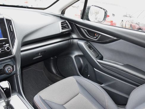 Used 2019 Subaru Crosstrek 2.0i Premium w/ Eyesight System AWD/4WD image 18